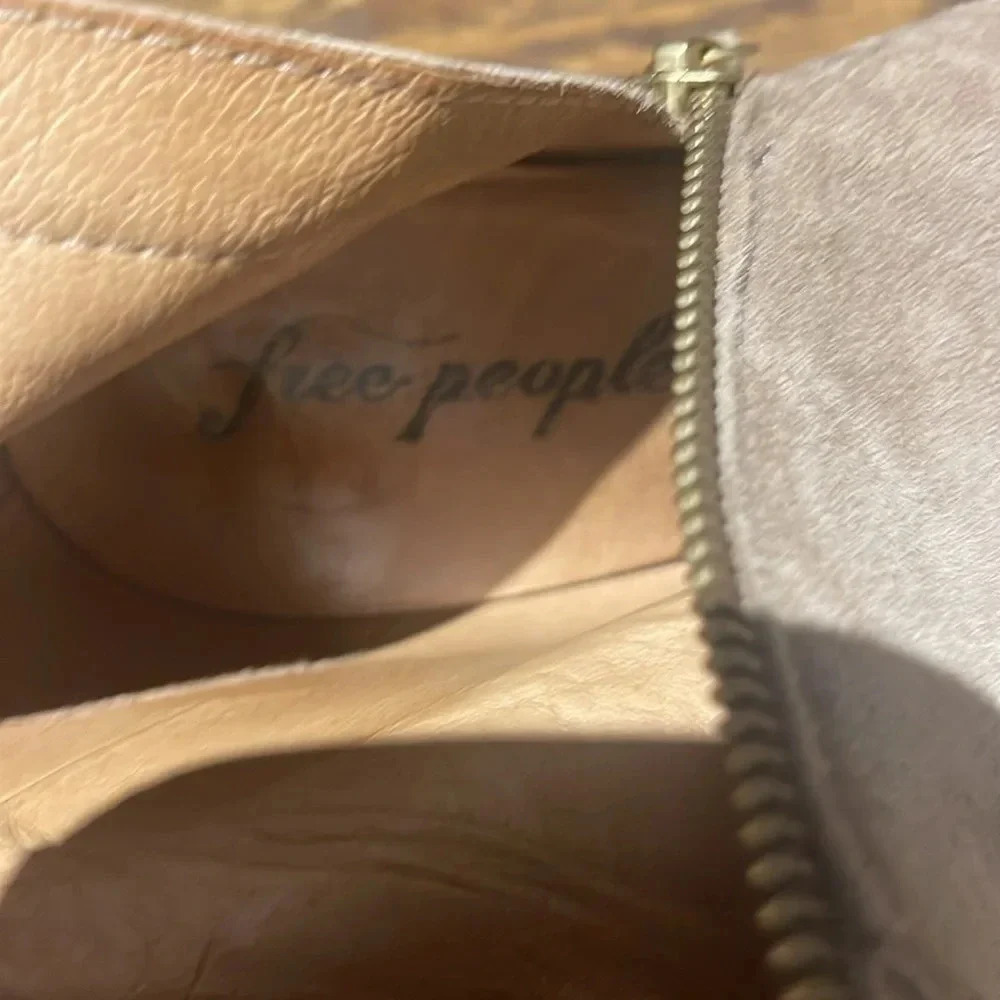 Free People tan suede boots. Size 40. Preloved, great condition. - Picture 7 of 10